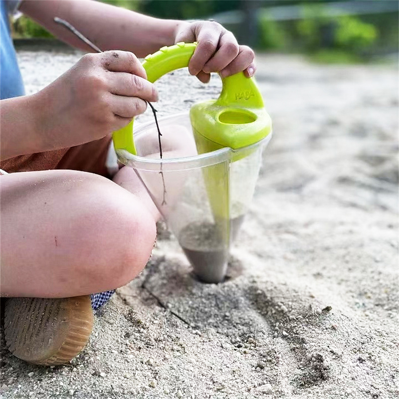 Dzieci na plaży myślą o zabawi – Kids Outdoor Set recenzja i cena
